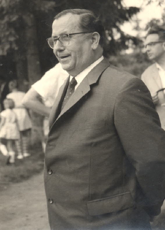 Papa x Uhu / Otto = Schmlzle